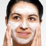 Clinique - All About Clean Rinse-Off Foaming Cleanser (Original) © - Image 3